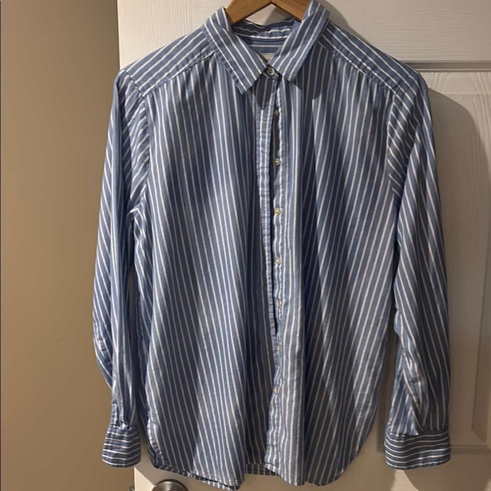 Loft Button Down
